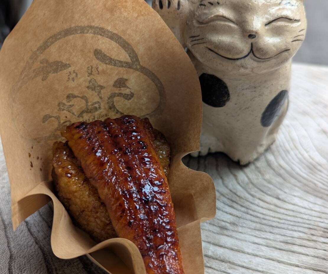 浅草うななと今戸神社　招き猫